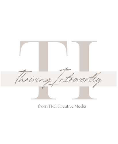 Thriving Introvertly Logo